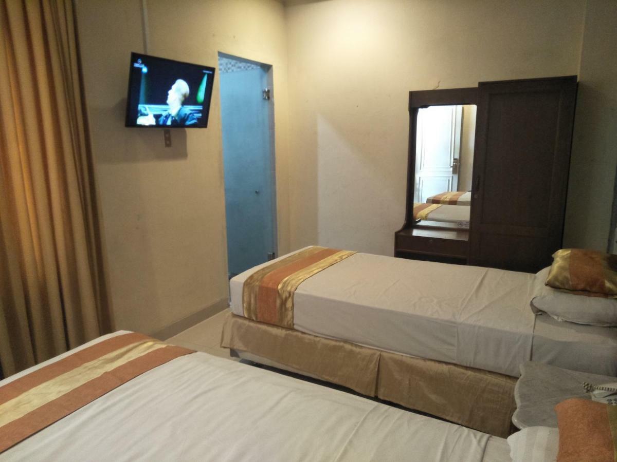 Hotel Grand Rosela Yogyakarta Exterior foto