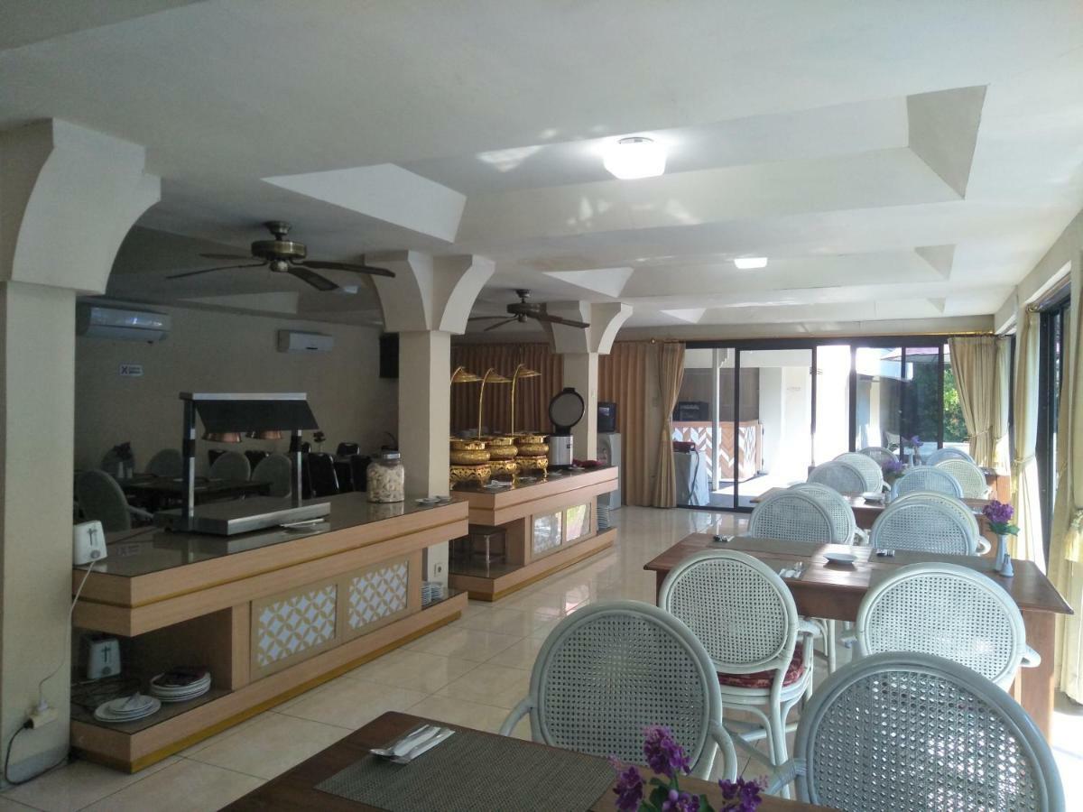 Hotel Grand Rosela Yogyakarta Exterior foto
